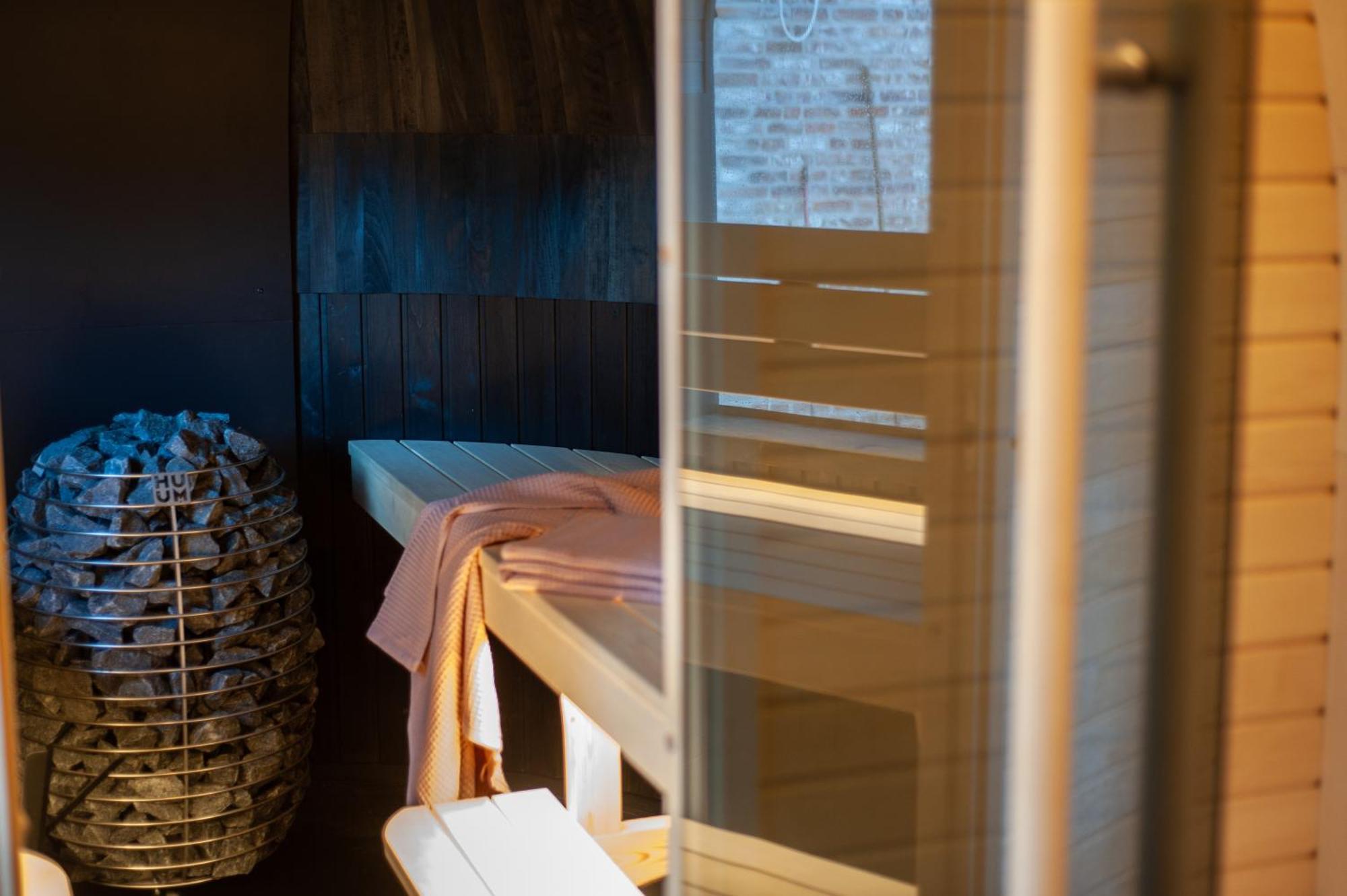 B'Guest Sleep & Retreat Bed and Breakfast Brygge Exteriör bild